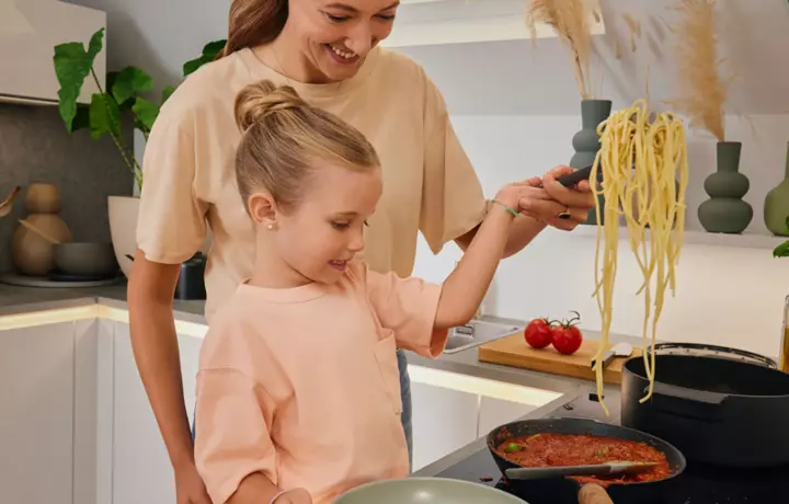 Кухня для семьи с детьми и питомцами: практичные решения от Nolte