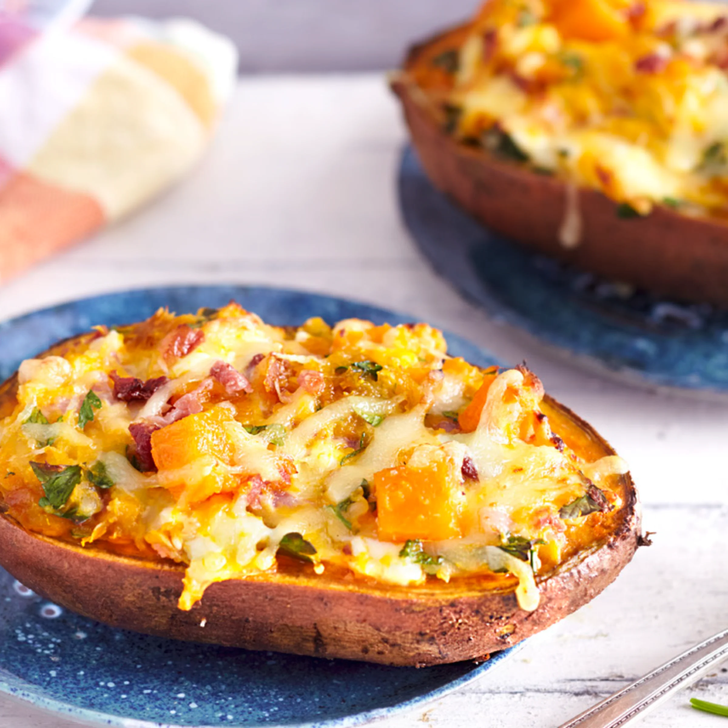 Запечённый сладкий картофель с начинкой